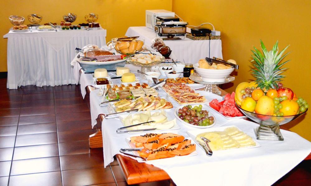Vila Verde Hotel โตเลโด ภายนอก รูปภาพ